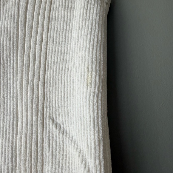 BCBG White Ribbed Tank Top - Picture 4 of 5